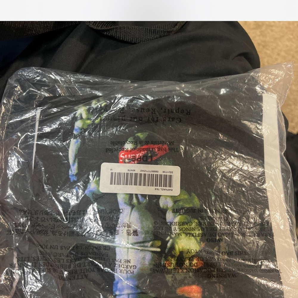 Supreme Raphael Tee White - Picture 2 of 4